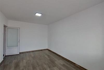 Tur Virtual! Apartament cu trei camere, decomandat, Stefan cel Mare, Sacele, Bra - 6