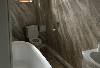 Apartament cu 4 camere decomandat în Central - 3