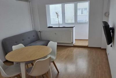 Garsonieră decomandată, mobilată în Ultracentral