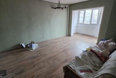 Apartament cu 3 camere decomandat în Dacia - 8