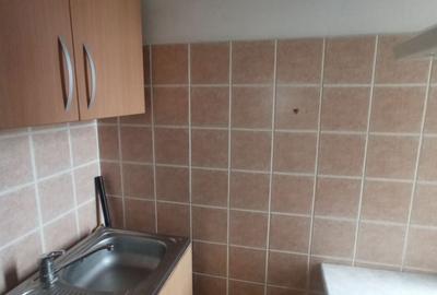 Apartament cu 2 camere decomandat în Romană - 4