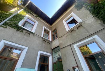 Casa 4 camere Piata 1 Mai - 2