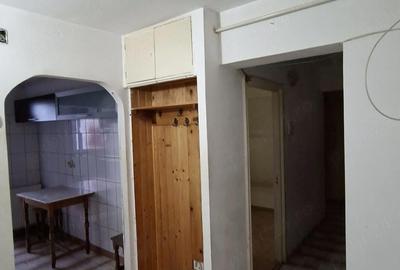 Apartament cu 3 camere decomandat în Central - 2