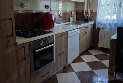 Vand apartament 3 camere Apusului ,Militari