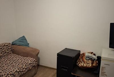 Casă cu 4 camere în Central - 2