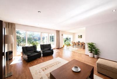 Casă individuală cu 5 camere cu Canalizare în Exterior Vest - 1