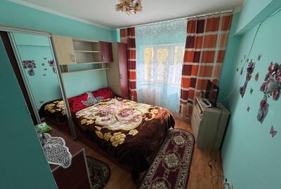 3 camere decomandate  in Crihala - Spitalul Judetean (Bd. Splai Mihai Viteazu) - 3