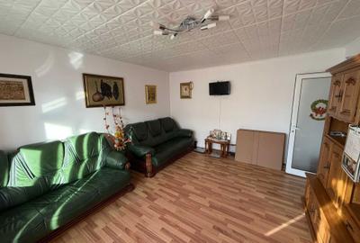 Apartament cu 4 camere decomandat în Găvana - 8