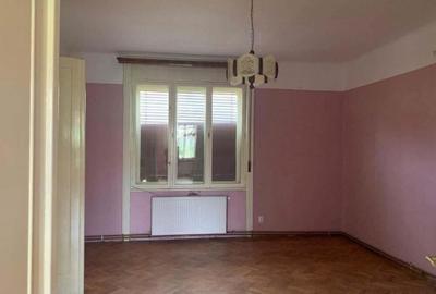 Casa P+E de 7 camere, SU=240 mp in Balcescu - 2