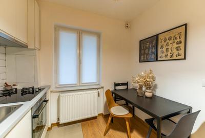 Apartament 2 camere de inchiriat, centrala, etaj 3 - Revolutiei - 4