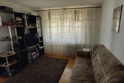 Apartament cu 3 camere decomandat în Central - 1