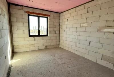 Casă cu 4 camere cu Teren 1000 Mp în Frătăuții Vechi - 2