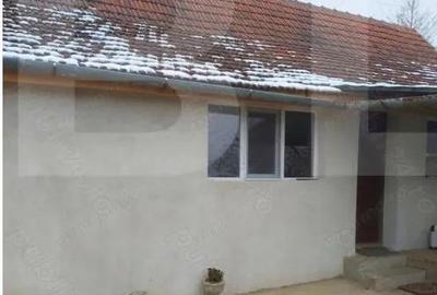 Casa de vanzare intr-o zona lini?tita, sus pe deal, cu priveli?te superba - 8