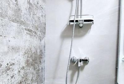 Apartament de lux cu garaj , situat in bloc nou - 19