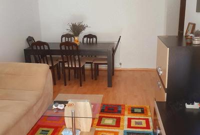 Apartament cu 4 camere decomandat în Central - 1