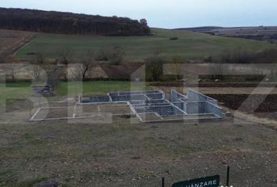 Teren de 2600 mp, în Central - 4