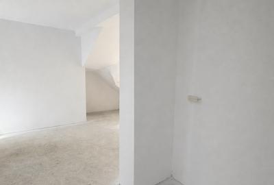 Duplex cu 4 camere cu Canalizare în Vladimirescu - 2