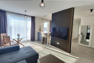 Apartament cu 2 camere decomandat în Tractorul