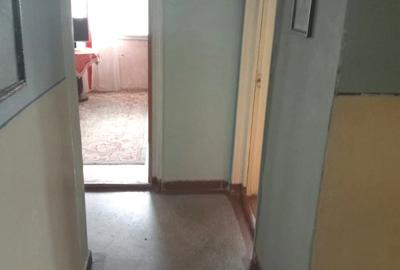 Apartament cu 3 camere decomandat în Petros - 3