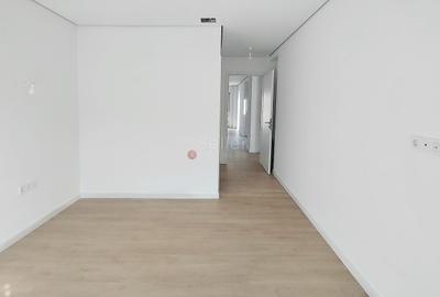 Apartament cu 4 camere decomandat în Astra - 11