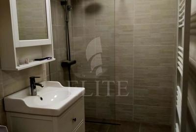 Apartament cu 2 camere decomandat în Central - 4