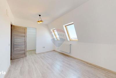 Casă cu 4 camere în Central
