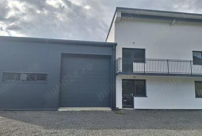 Spațiu comercial, de 463 mp, în Luna - 5