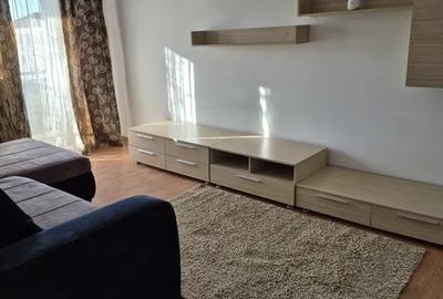 Apartament cu 3 camere decomandat, mobilat în Lipovei