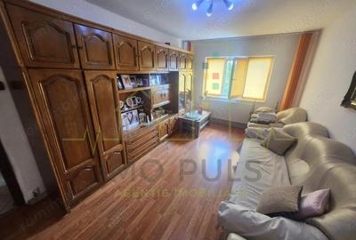 Apartament cu 3 camere. Decomandat. Lipovei. Bloc izolat. - 1