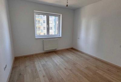 Apartament cu 2 camere decomandat în Tractorul - 5
