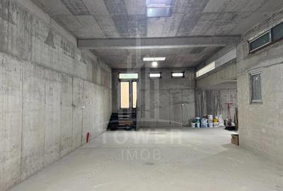 Spațiu comercial, de 95 mp, în Central