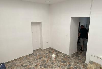 Spațiu comercial, de 104 mp, în Central - 3