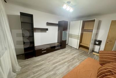 Garsonieră decomandată, mobilată în Rovine - 2