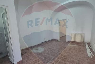 Spa?iu comercial/birouri zona Ultracentrala - 3