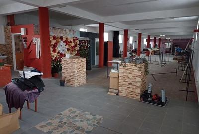 Spațiu comercial, de 600 mp, în Central - 1