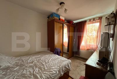 Apartament de vanzare, cu 3 camere decomandat, 61 mp, zona P - 24