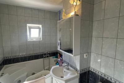 Apartament cu 3 camere decomandat în Central - 2
