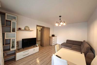 Apartament cu 2 camere decomandat, mobilat în Tractorul - 3