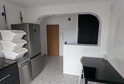 Apartament cu 2 camere semidecomandat, mobilat în Dristor - 4