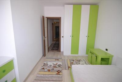 Apartament cu 3 camere decomandat, mobilat în Tractorul - 14