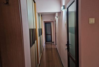 Apartament cu 3 camere decomandat în Vladimirescu - 4