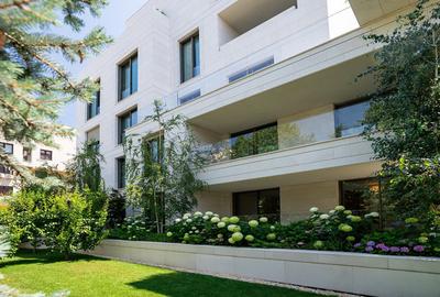 Exquisite living | Brand new luxury apartment for rent in most exclusive area - 1