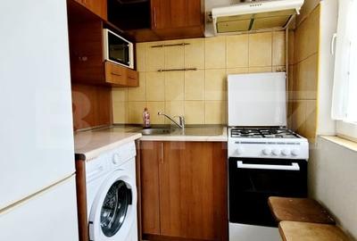 Apartament de vanzare, cu 2 camere, etaj intermediar, zona Piata Doina - 3