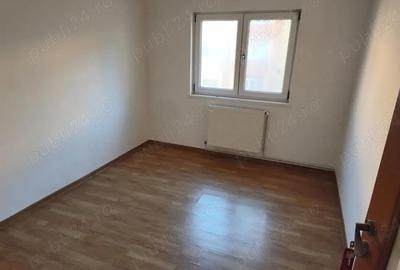 Apartament cu 3 camere decomandat în Central - 1