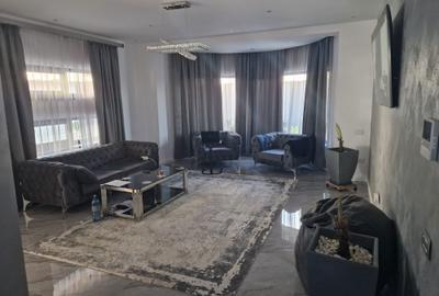 Casă cu 3 camere în 23 August - 7