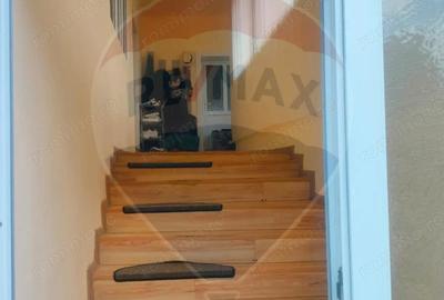 Casă cu Teren 2008 Mp în Retiș - 4