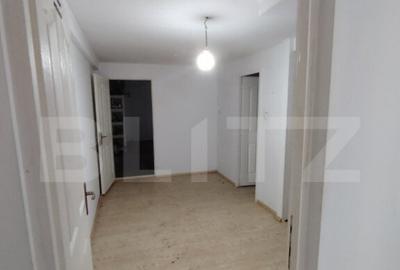 Casa deosebita cu 3 camere si spatiu comercial in Sangeorgiu - 1