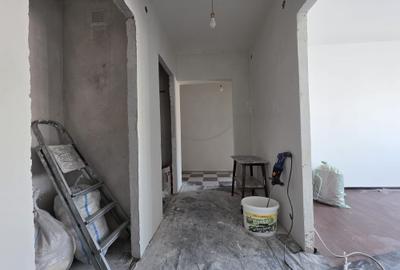 Apartament cu 2 camere decomandat în Sălăjan - 2