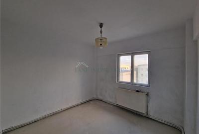 Vand apartament 3 camere amvelopat Urziceni Centru - 9