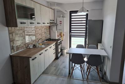 Apartament cu 2 camere decomandat în Aeroport